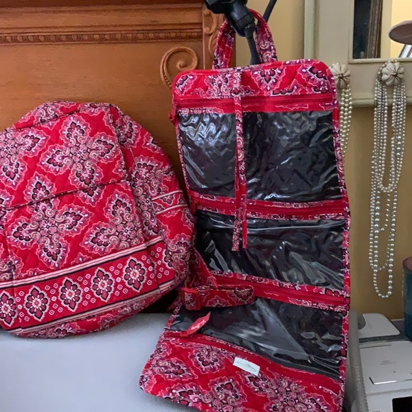 Frankly Scarlet by Vera Bradley set new